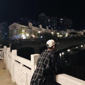 男生肌肌涌女生肌肌视频
